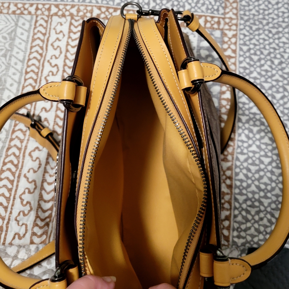 Coach Brown and Tan Signature Handbag - Picture 7 of 12